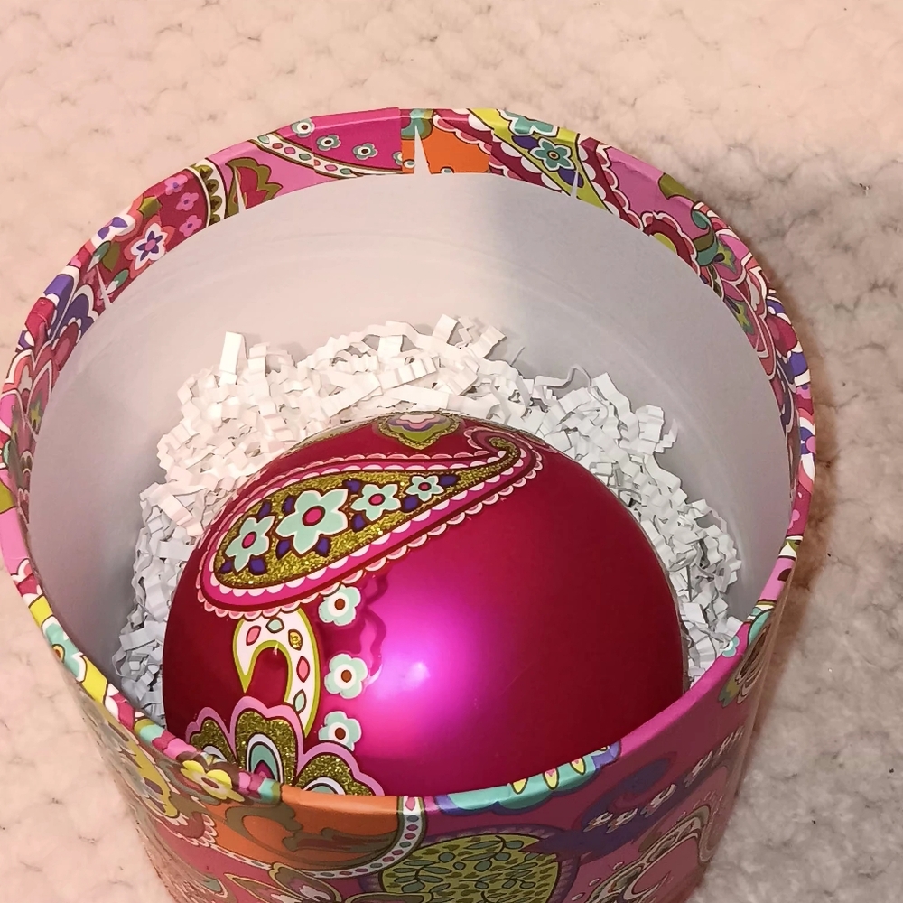 Vera Bradley 2014 Pink Paisley Ornament with Box - Picture 4 of 6